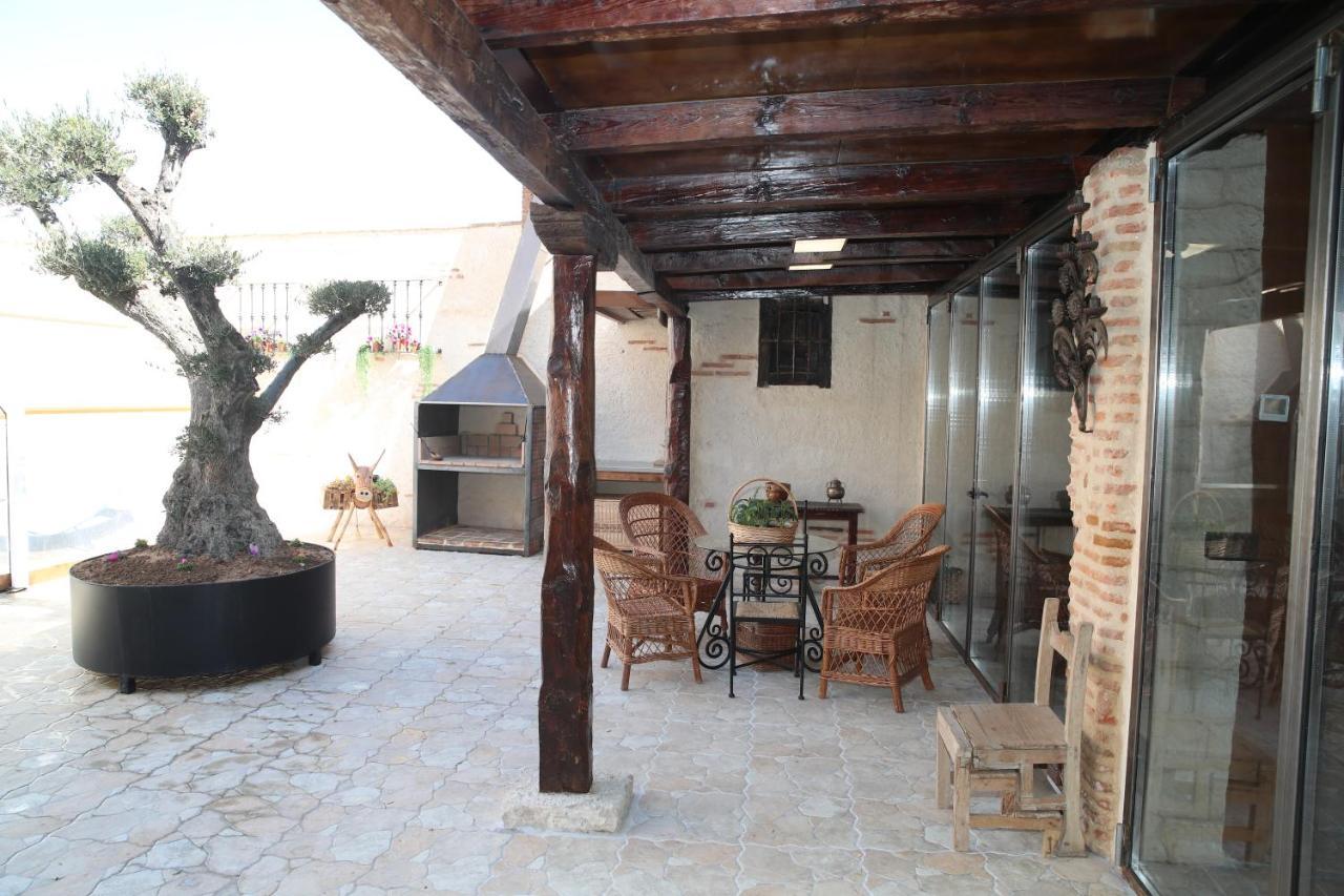Casa Ruina Guest House Nava del Rey Eksteriør bilde