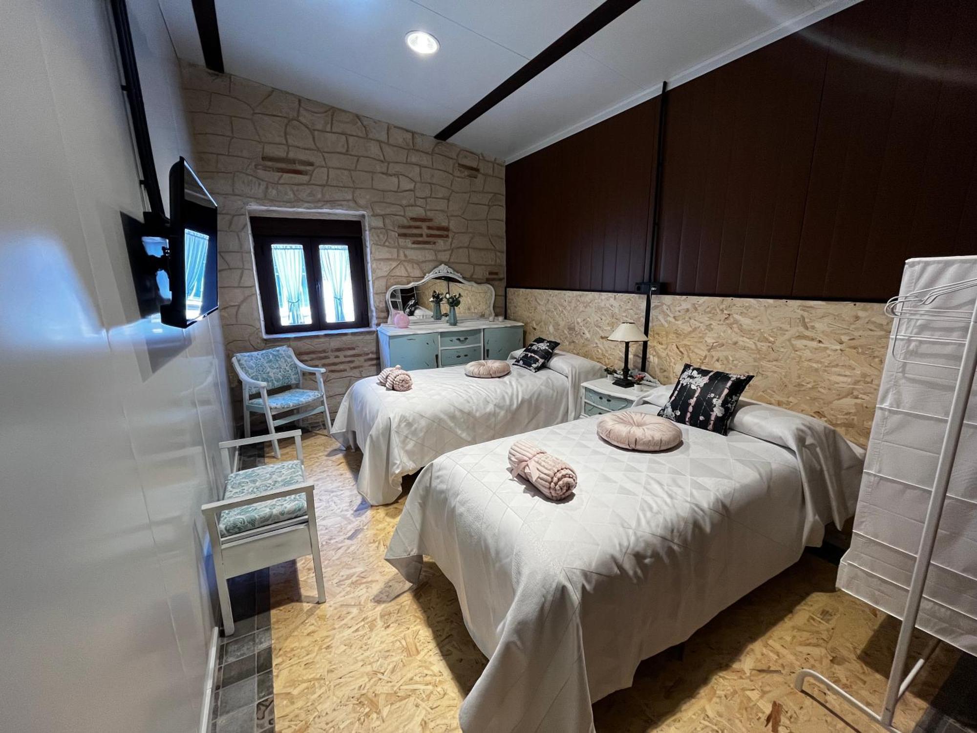 Casa Ruina Guest House Nava del Rey Eksteriør bilde