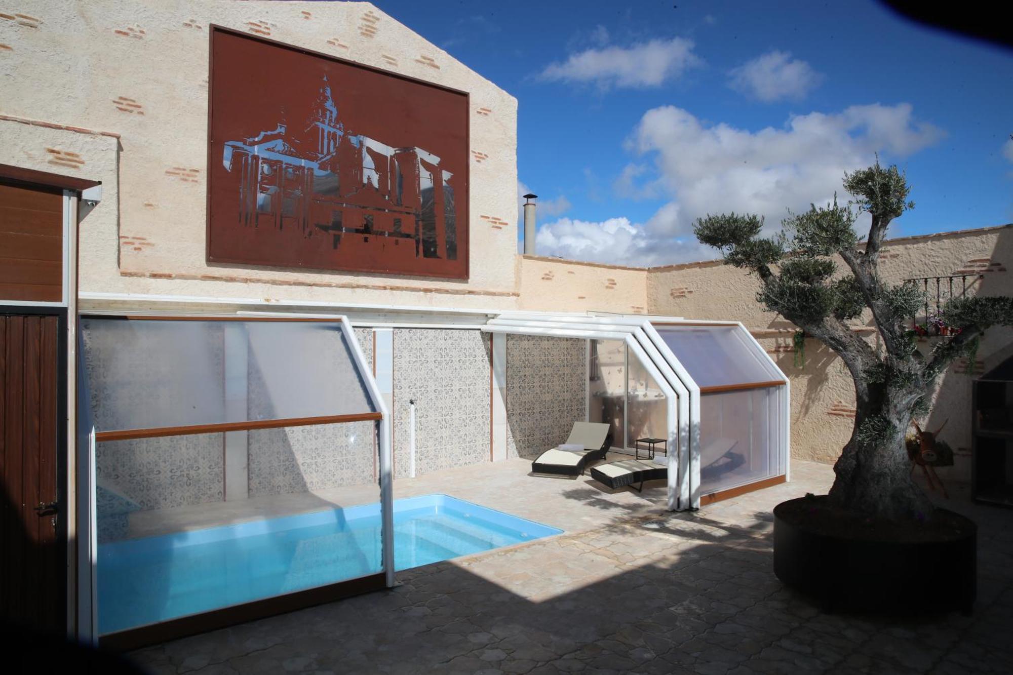 Casa Ruina Guest House Nava del Rey Eksteriør bilde